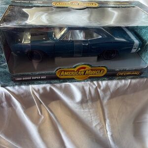 Ertl American Muscle 1:18 1969 Dodge Super Bee Diecast Model Car